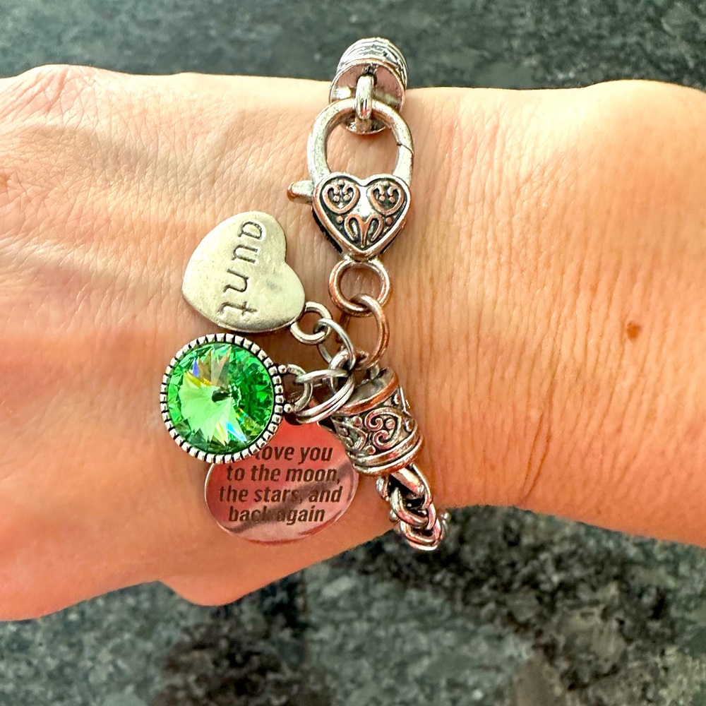 Women’s Aunt Bracelet